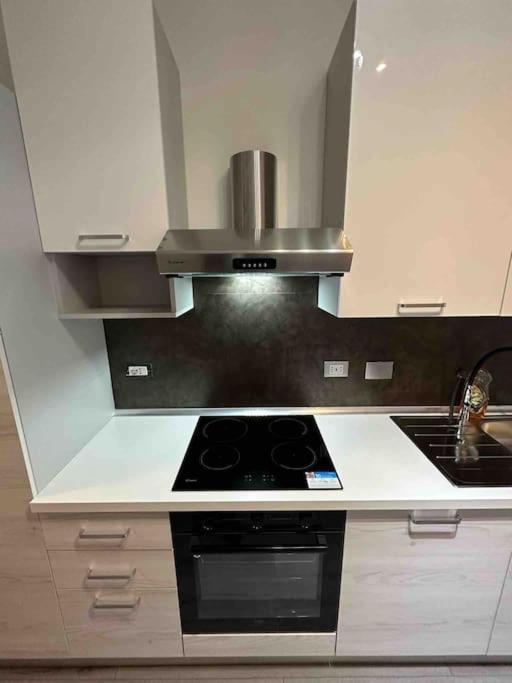 Apartament Casa Gianduia Davanti Al Grattacielo *