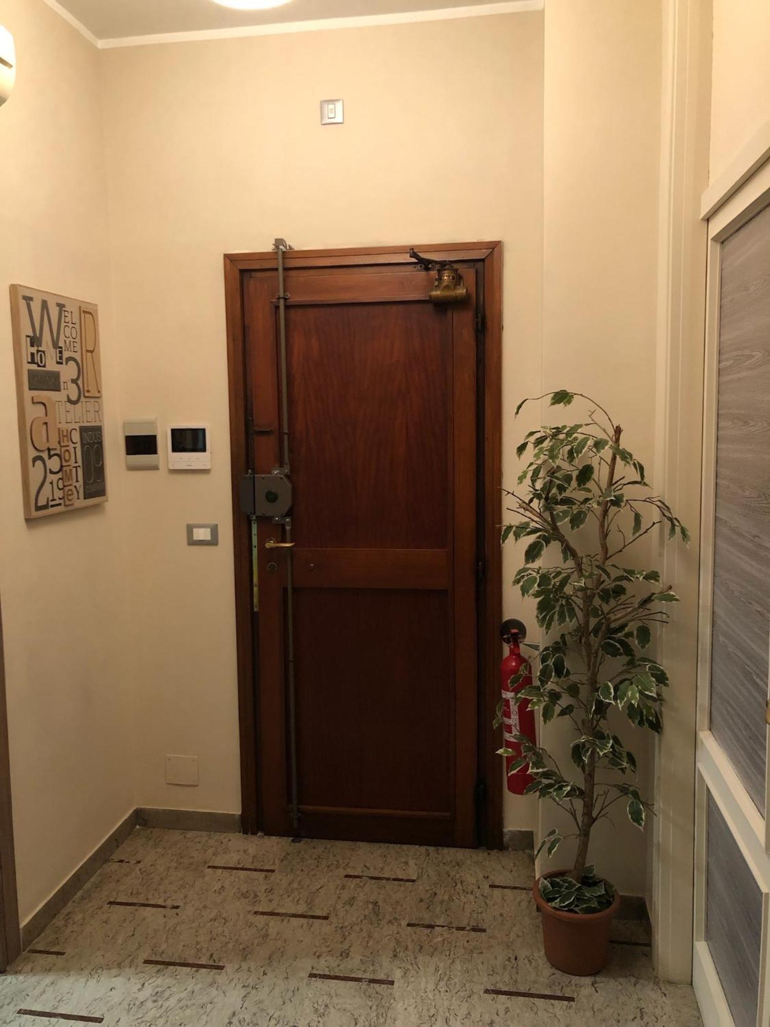 Apartament Casa Gianduia Davanti Al Grattacielo